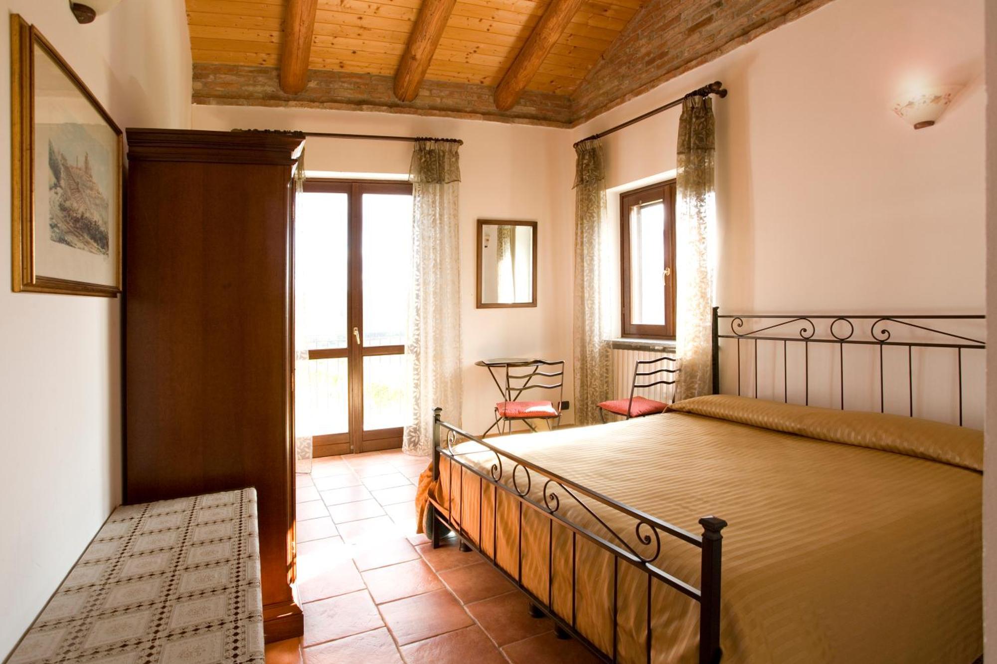 Agriturismo Antichi Poderi Gallina Neive Zewnętrze zdjęcie