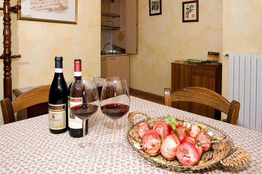 Agriturismo Antichi Poderi Gallina Neive Zewnętrze zdjęcie